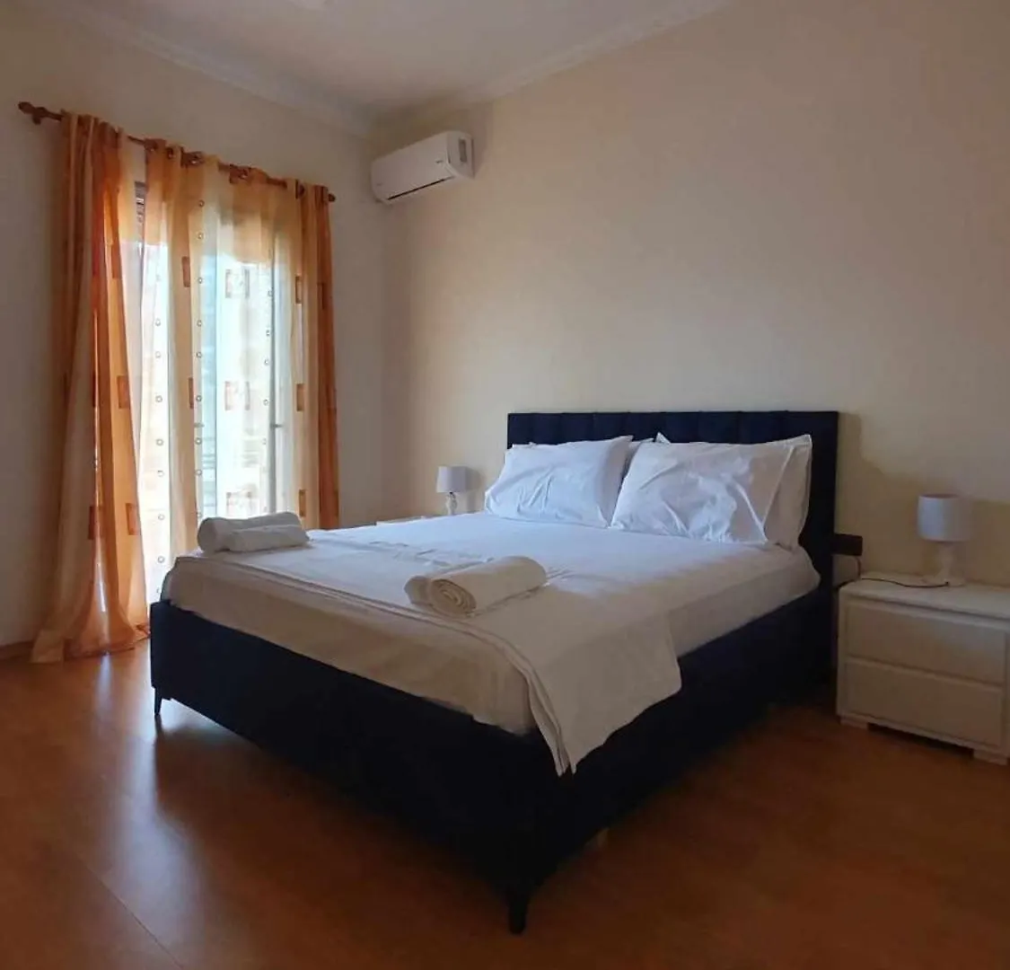 Apartment Vila Licenji Vlorë